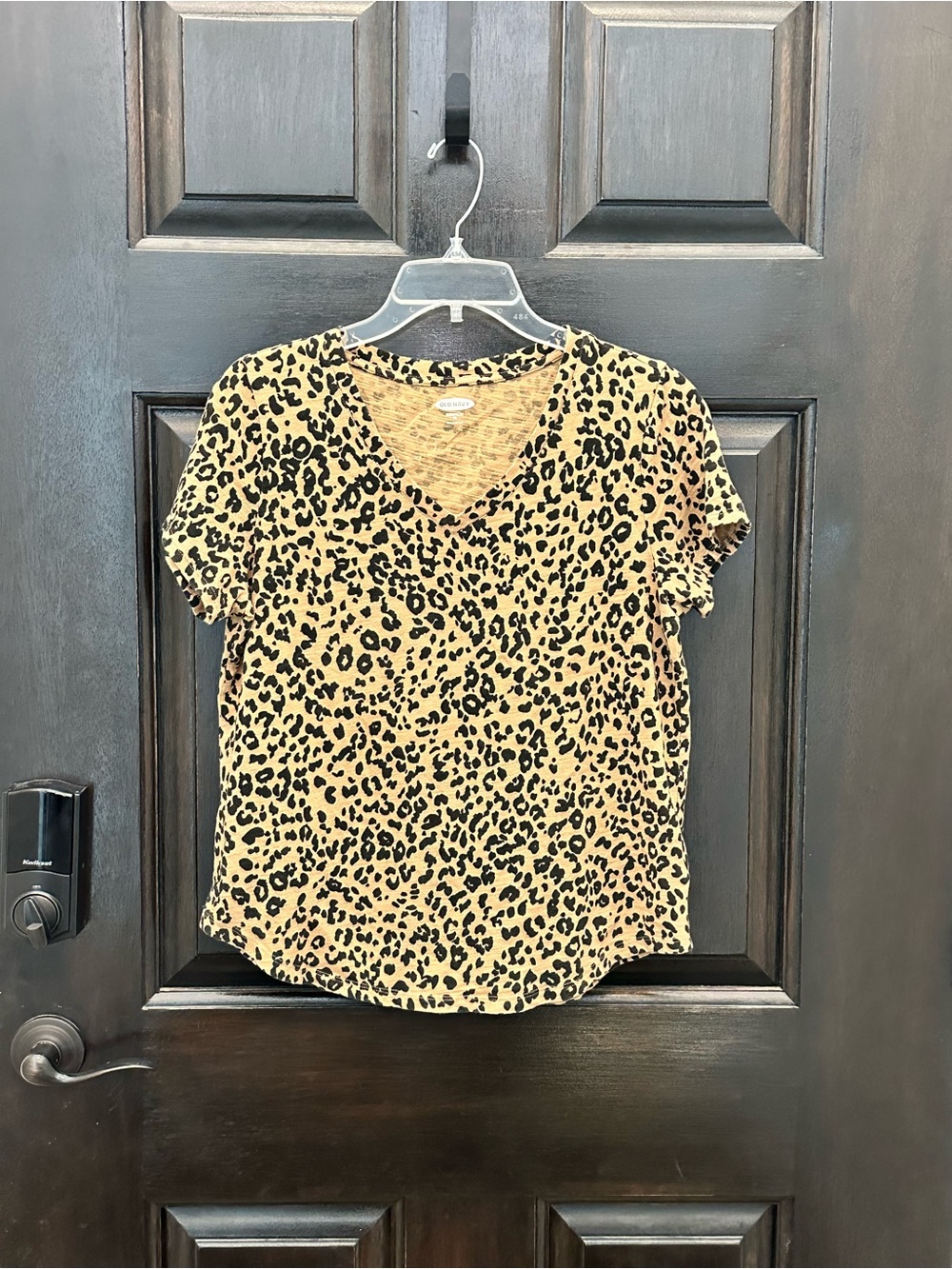 Old Navy Everywear Leopard Print Short Sleeve V-Neck Tee - M